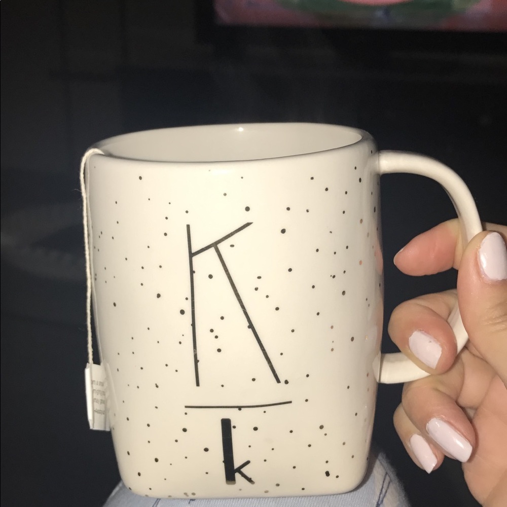 Meet your Posher, Evelia